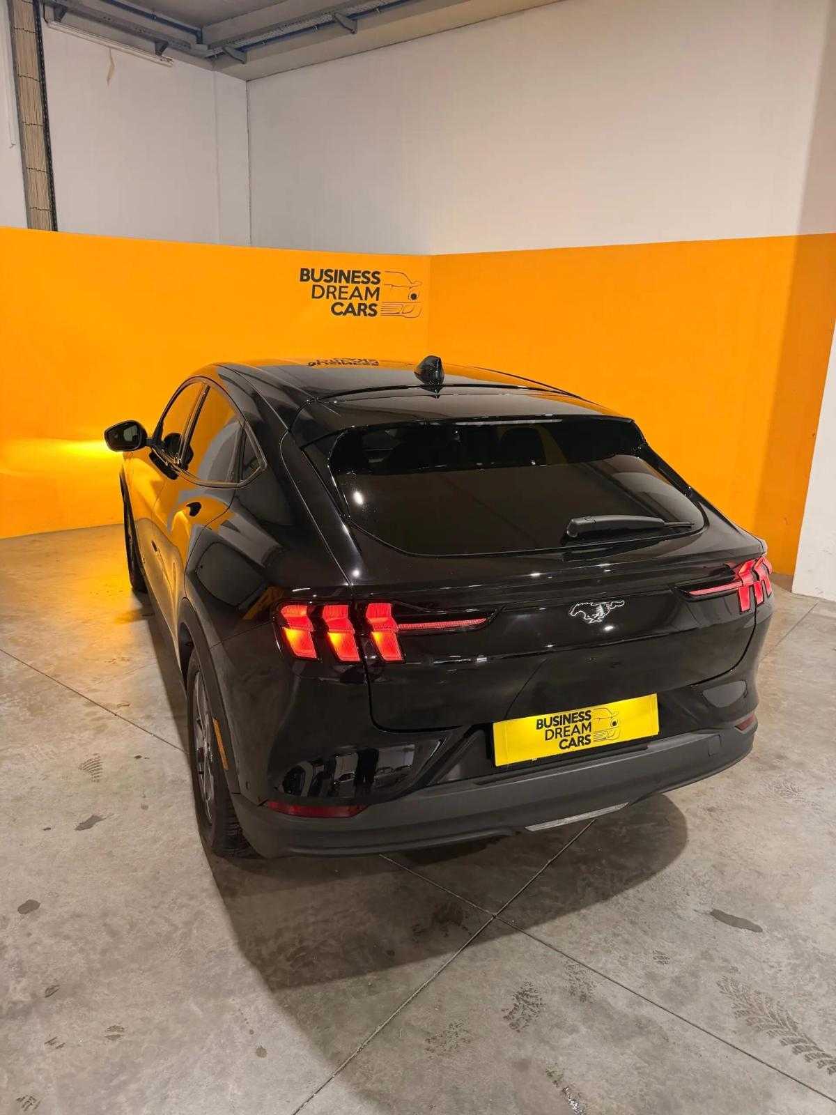 ford-mustang-mach-e-2021-eletrico-0cc