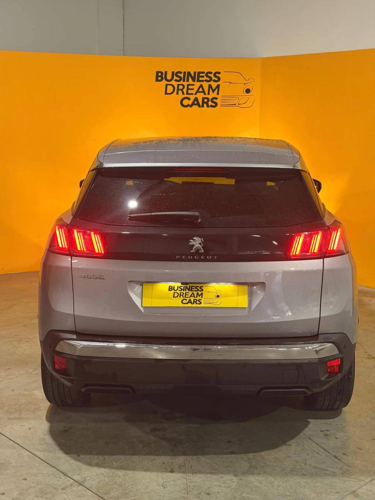 peugeot-3008-2022-diesel-1499cc