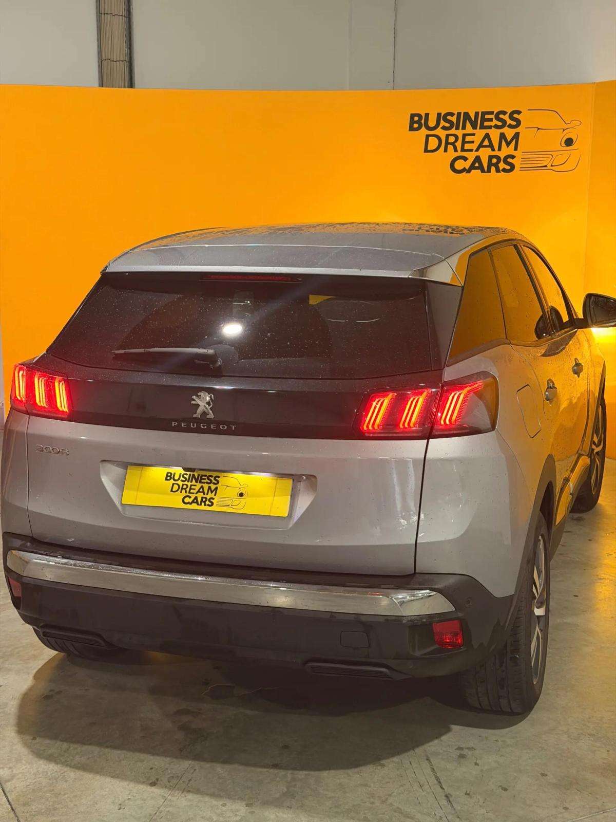 peugeot-3008-2022-diesel-1499cc