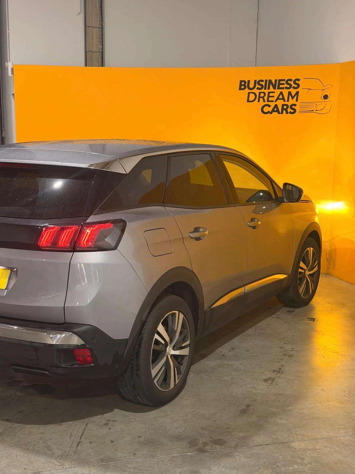 peugeot-3008-2022-diesel-1499cc
