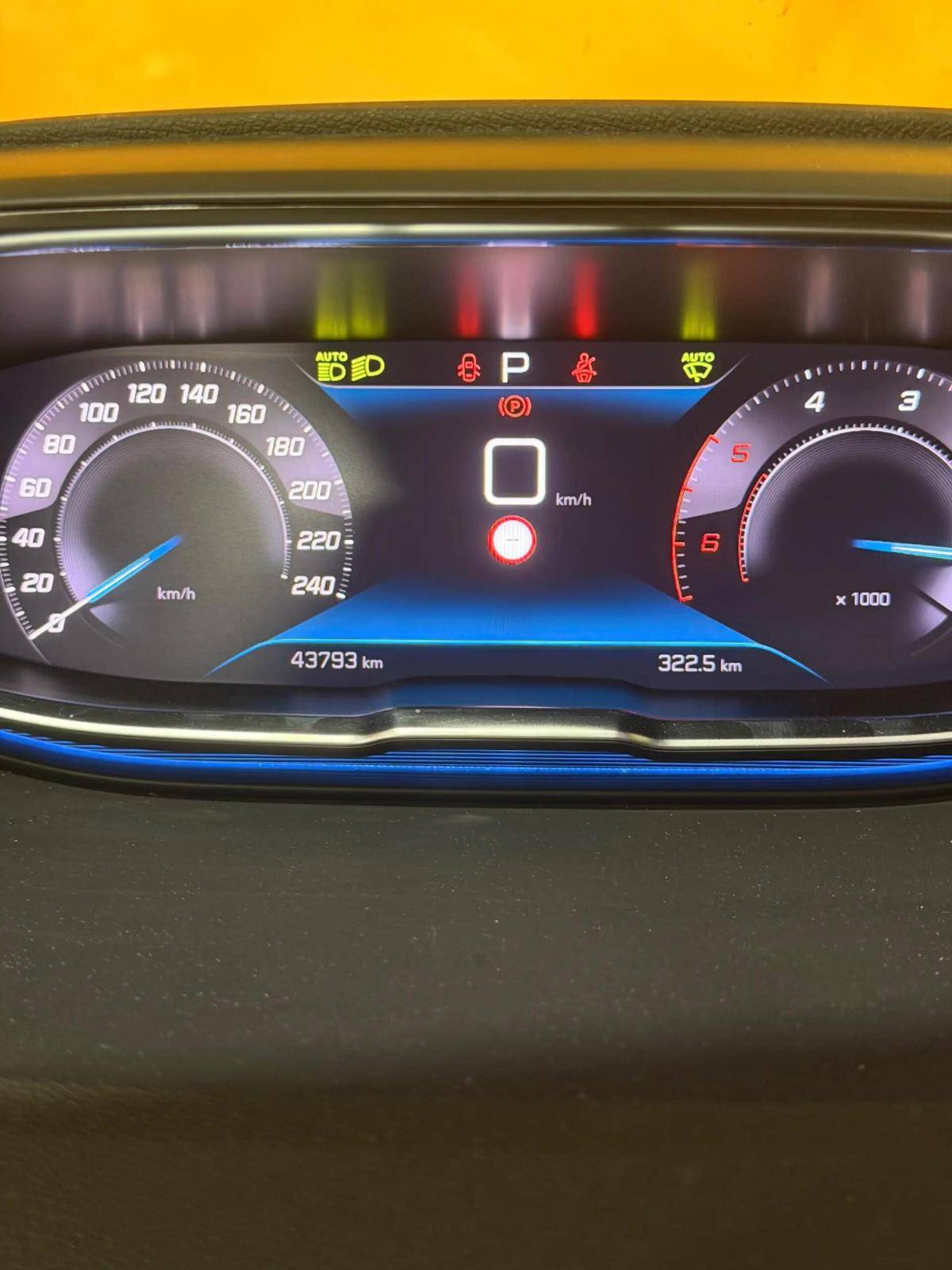 peugeot-3008-2022-diesel-1499cc