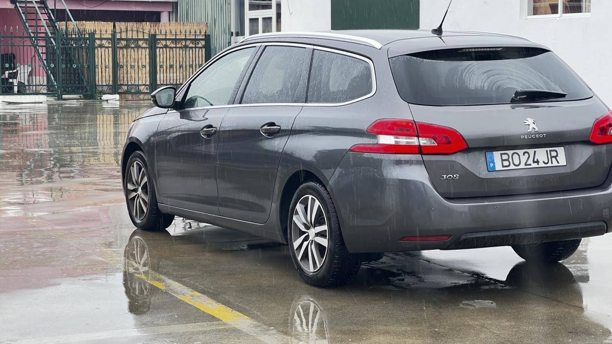 peugeot-308-sw-2019-diesel-1499cc