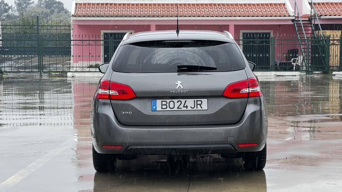 peugeot-308-sw-2019-diesel-1499cc