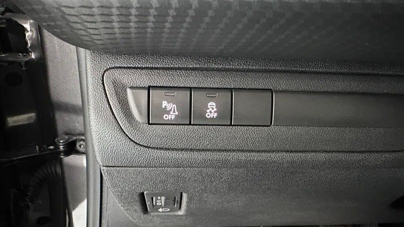 peugeot-2008-2017-diesel-1560cc