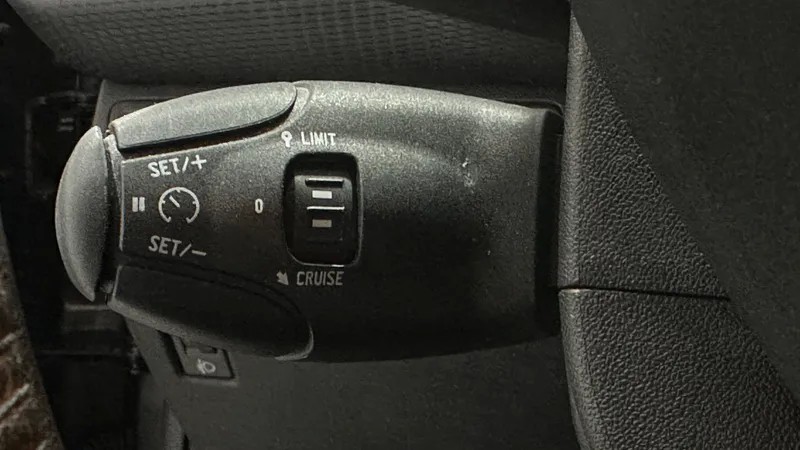 peugeot-2008-2017-diesel-1560cc