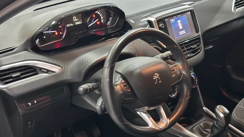 peugeot-2008-2017-diesel-1560cc