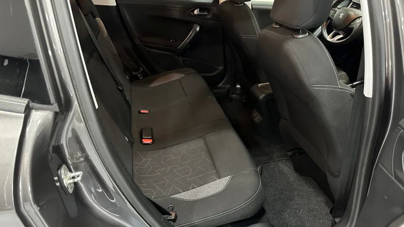 peugeot-2008-2017-diesel-1560cc