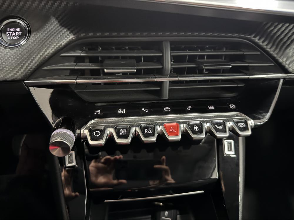 peugeot-208-2020-gasolina-1199cc