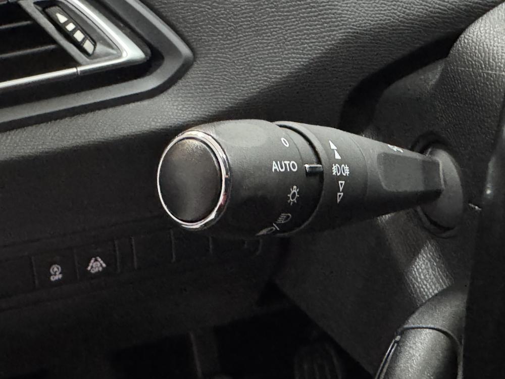 peugeot-308-2018-gasolina-1199cc