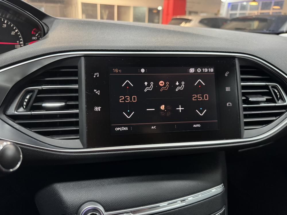 peugeot-308-2018-gasolina-1199cc