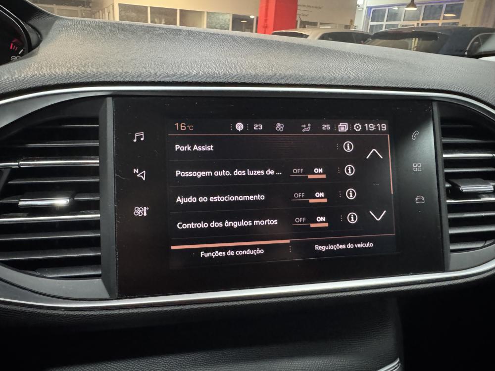 peugeot-308-2018-gasolina-1199cc