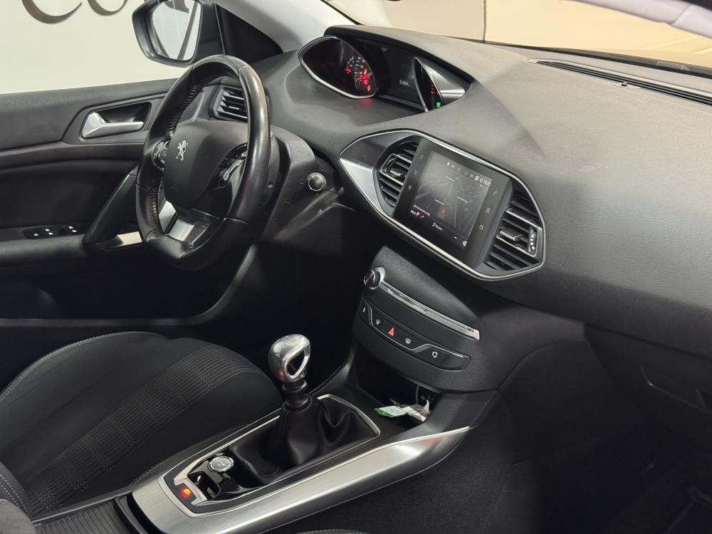 peugeot-308-2018-gasolina-1199cc