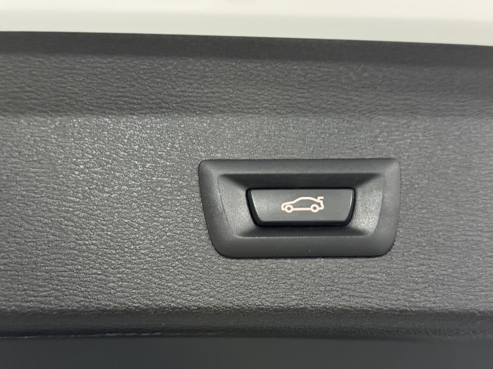 bmw-x1-2018-diesel-1496cc