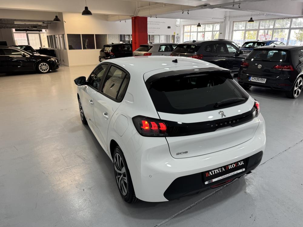 peugeot-208-2023-gasolina-1199cc