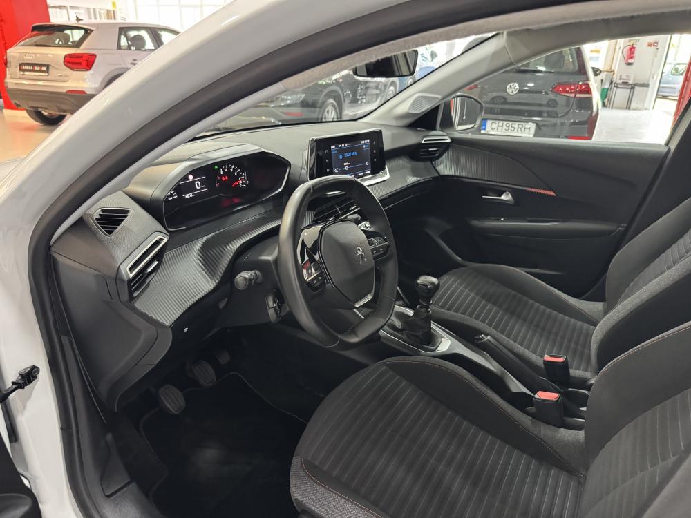 peugeot-208-2023-gasolina-1199cc
