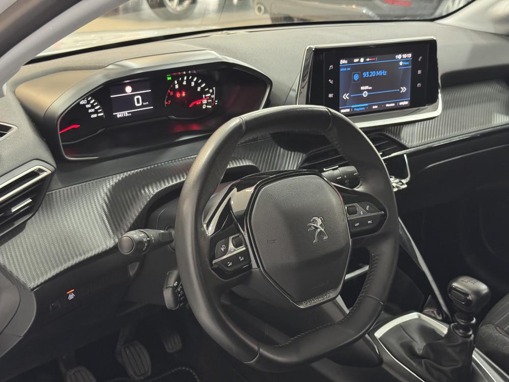 peugeot-208-2023-gasolina-1199cc