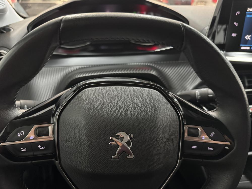 peugeot-208-2023-gasolina-1199cc