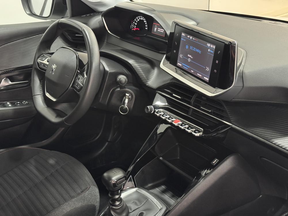 peugeot-208-2023-gasolina-1199cc