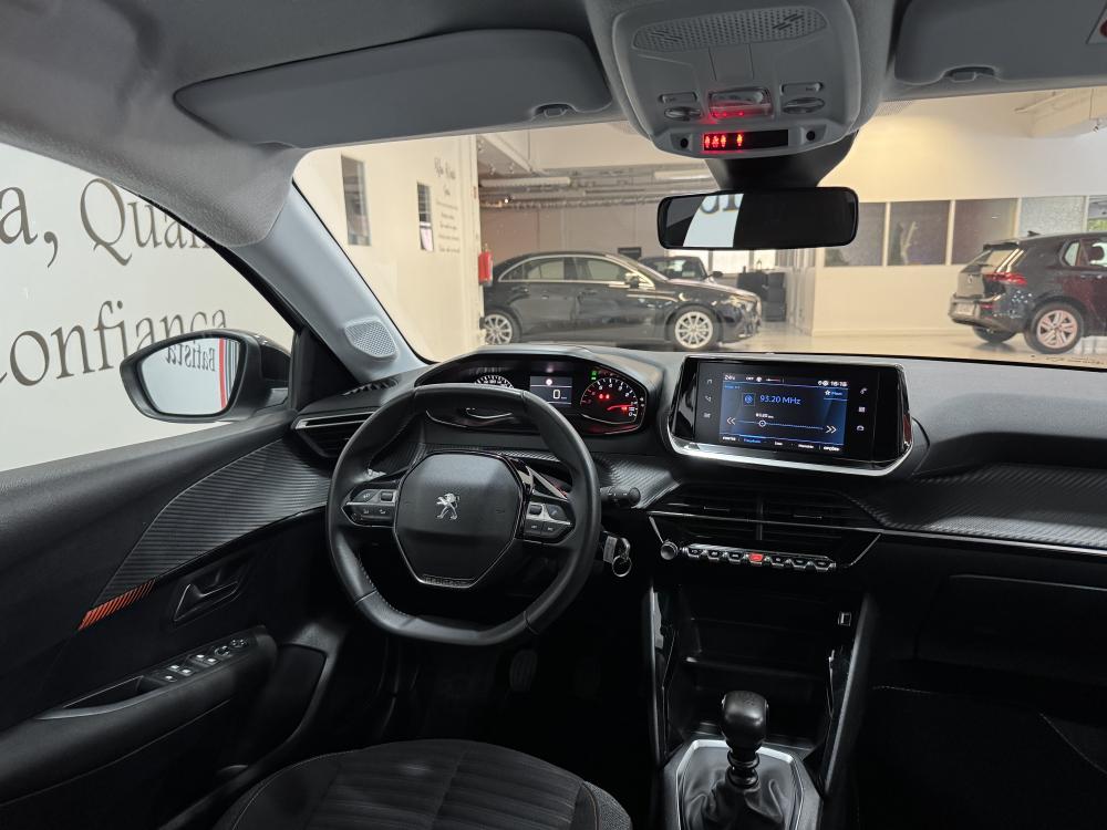 peugeot-208-2023-gasolina-1199cc