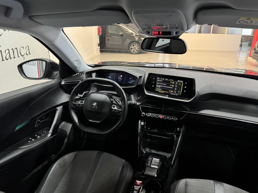 peugeot-2008-2022-gasolina-1199cc