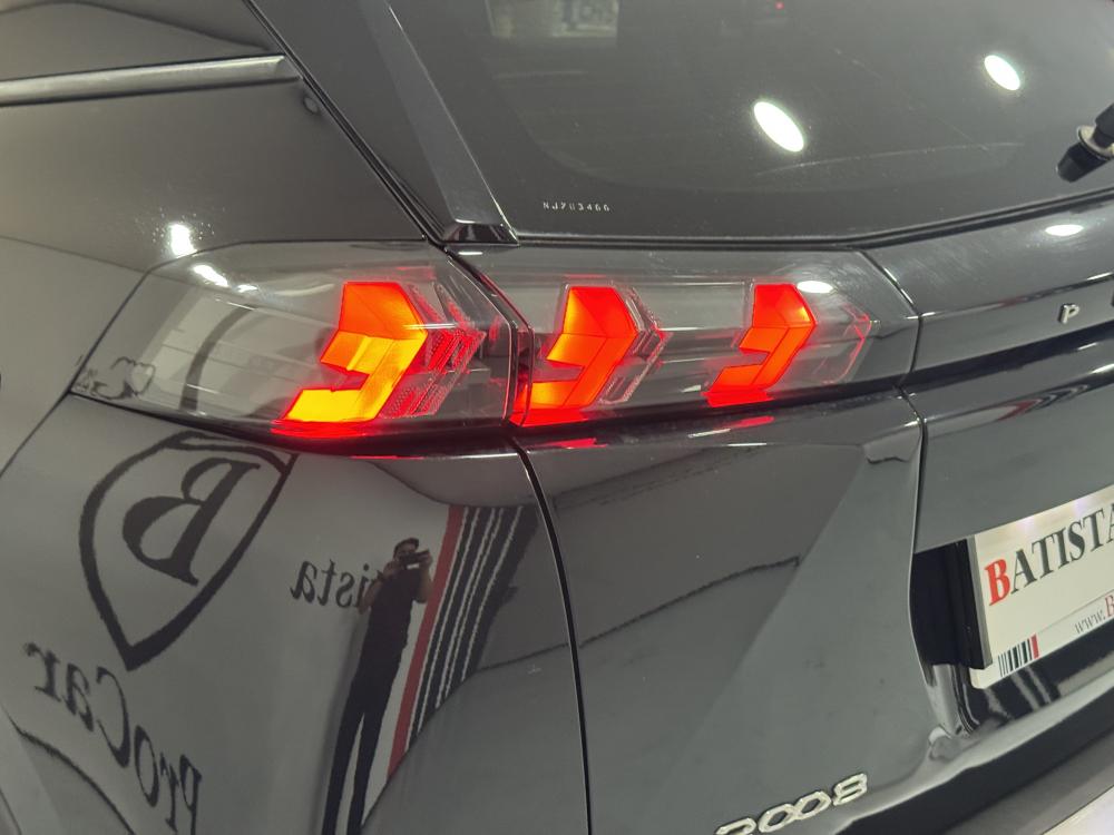 peugeot-2008-2022-gasolina-1199cc