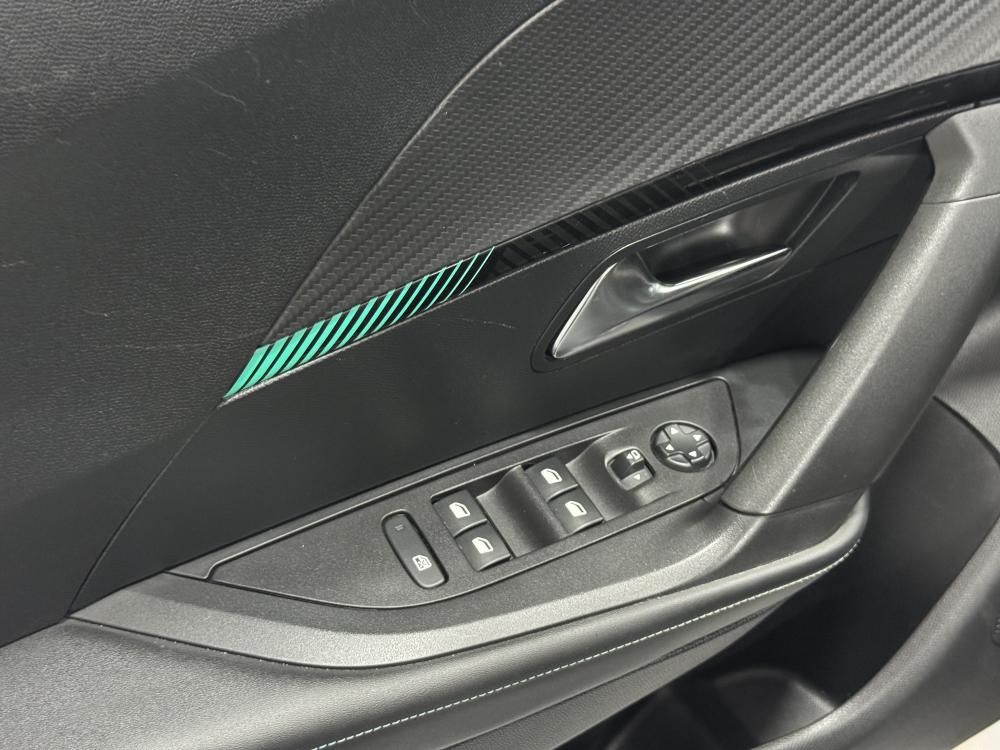 peugeot-2008-2022-gasolina-1199cc