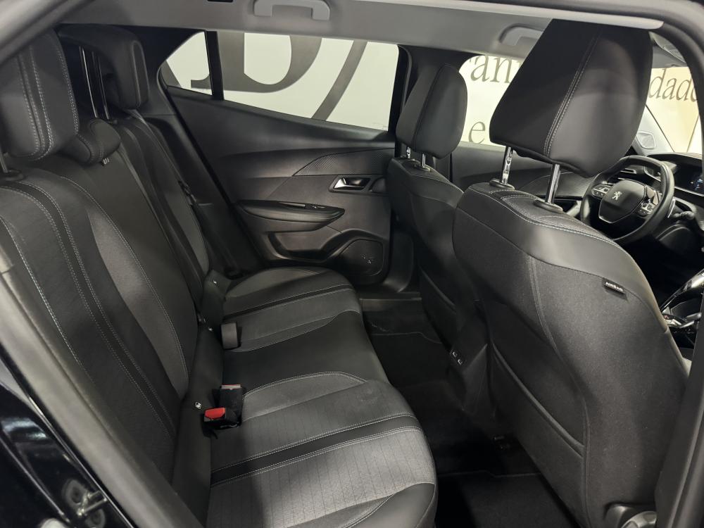 peugeot-2008-2022-gasolina-1199cc