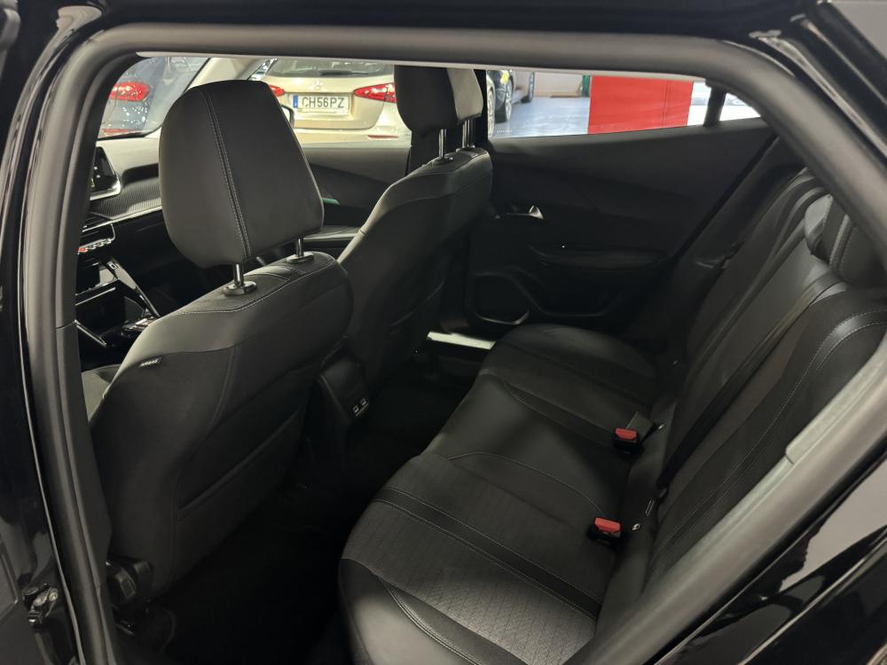 peugeot-2008-2022-gasolina-1199cc