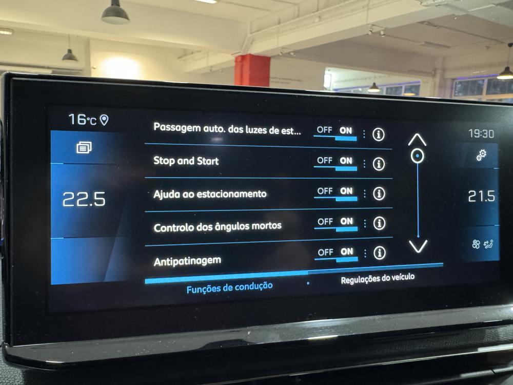 peugeot-5008-2021-diesel-1499cc