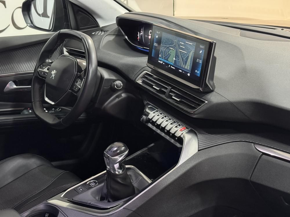 peugeot-5008-2021-diesel-1499cc