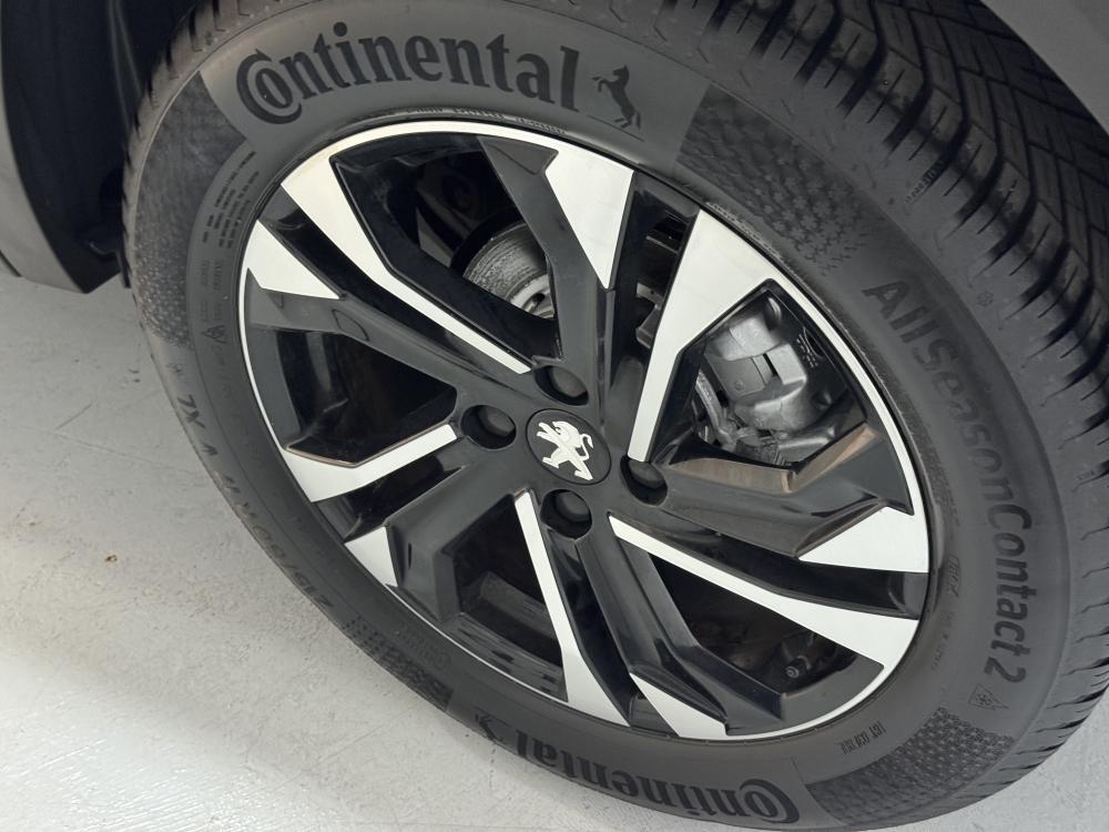 peugeot-2008-2022-gasolina-1199cc