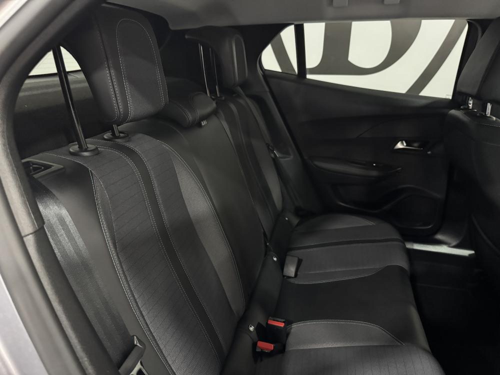 peugeot-2008-2022-gasolina-1199cc