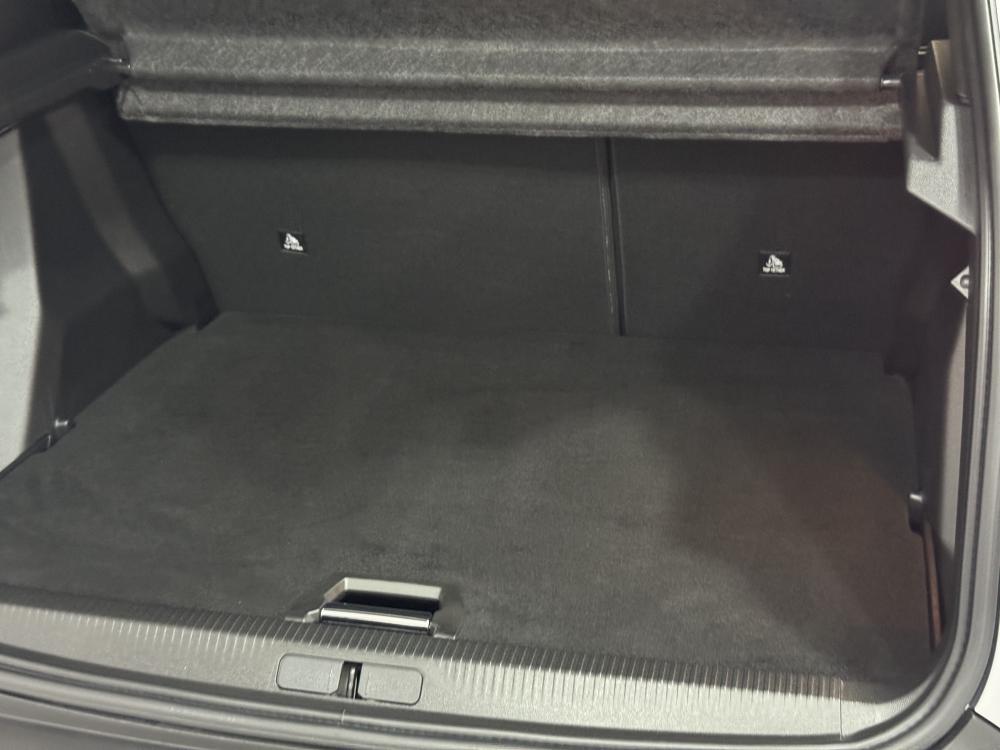 peugeot-2008-2022-gasolina-1199cc