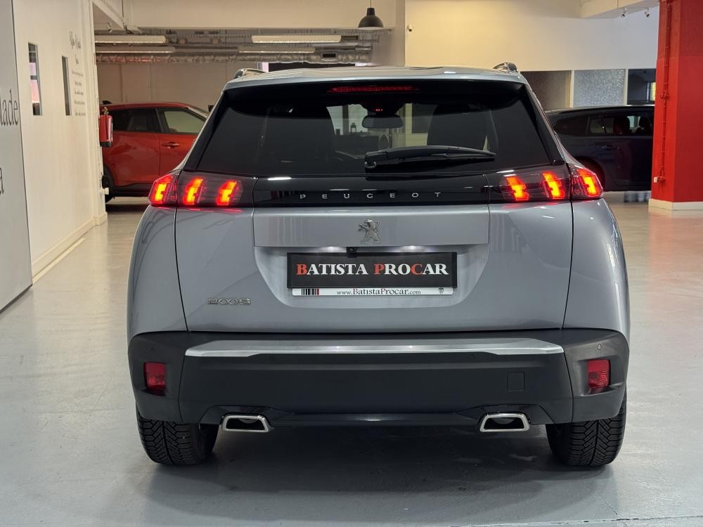 peugeot-2008-2022-gasolina-1199cc