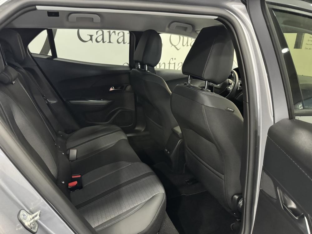 peugeot-2008-2022-gasolina-1199cc