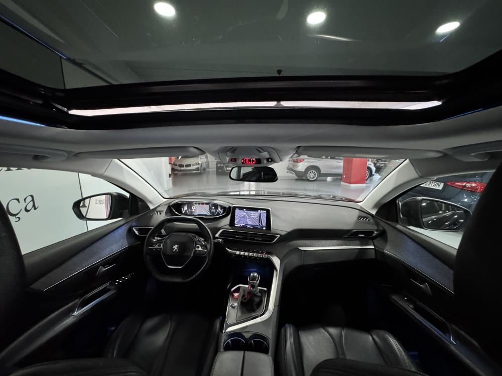 peugeot-5008-2018-diesel-1560cc