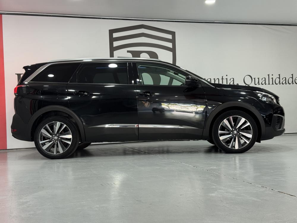 peugeot-5008-2018-diesel-1560cc