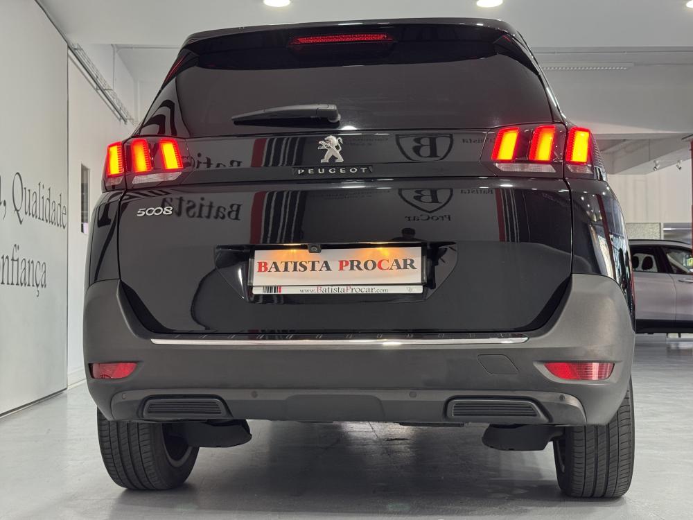 peugeot-5008-2018-diesel-1560cc