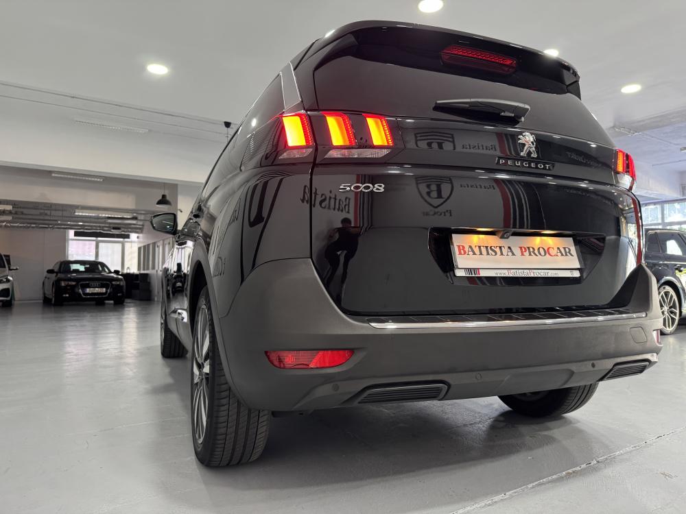 peugeot-5008-2018-diesel-1560cc