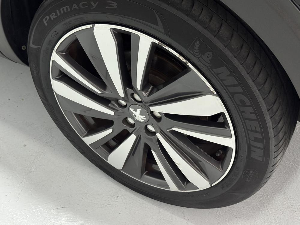 peugeot-5008-2018-diesel-1560cc