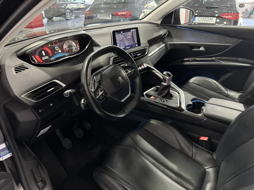 peugeot-5008-2018-diesel-1560cc