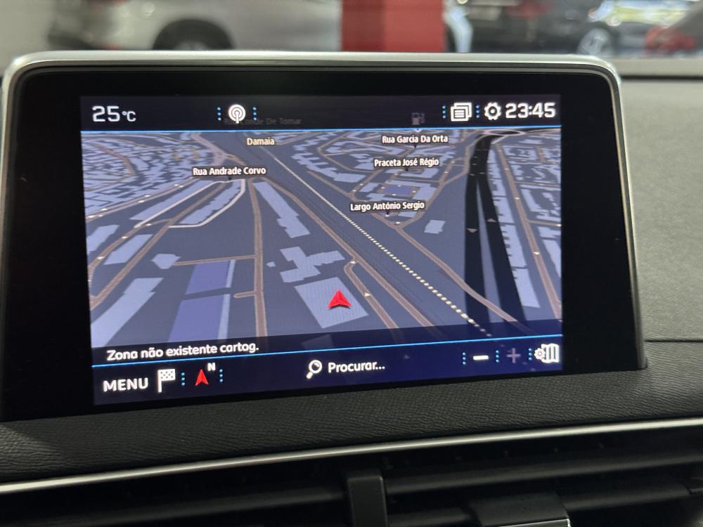 peugeot-5008-2018-diesel-1560cc