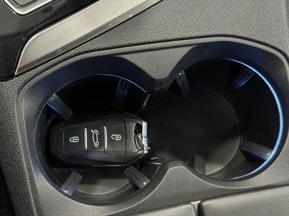 peugeot-5008-2018-diesel-1560cc