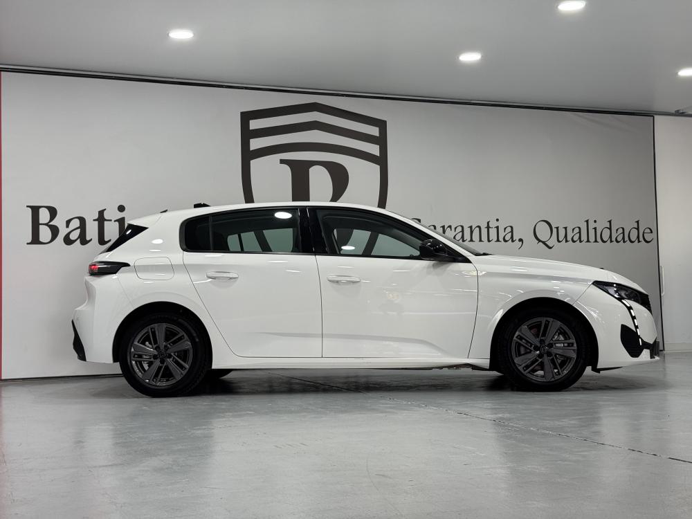 peugeot-308-2022-diesel-1499cc