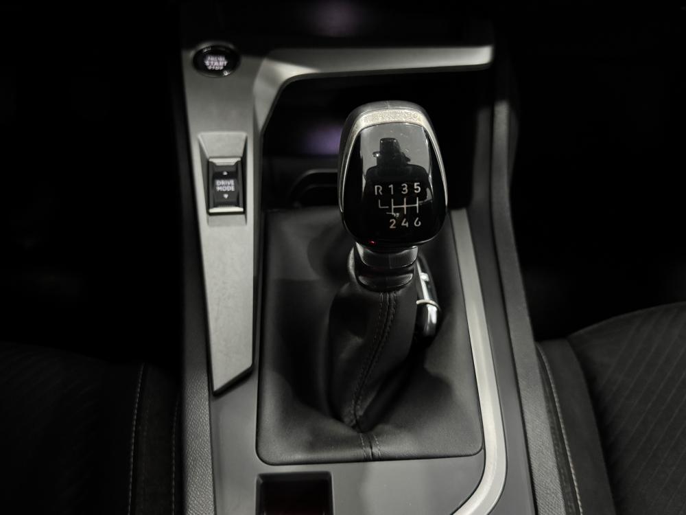 peugeot-308-2022-diesel-1499cc