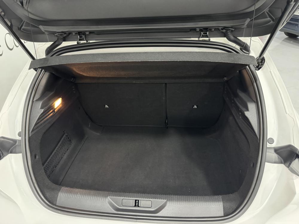 peugeot-308-2022-diesel-1499cc