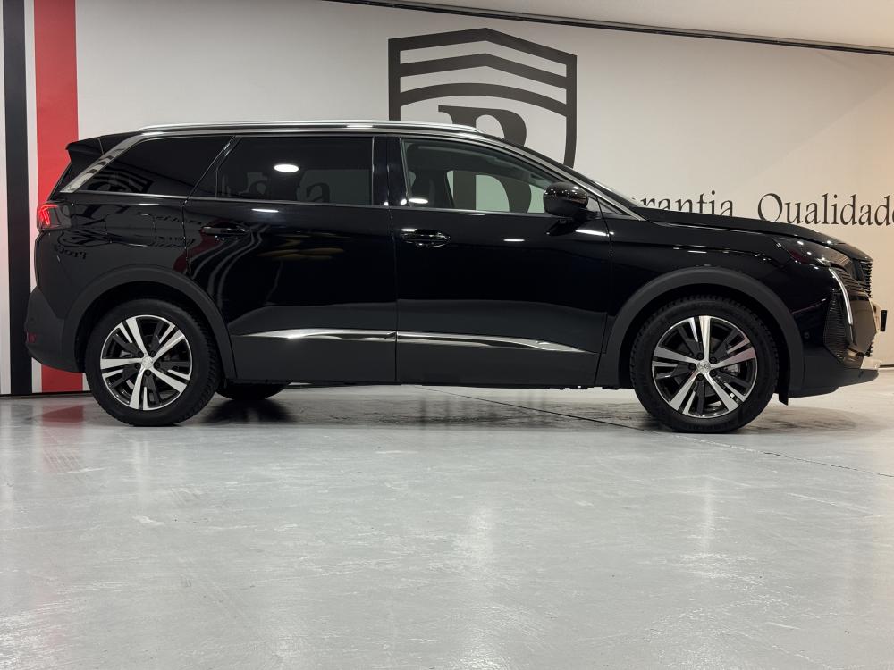 peugeot-5008-2021-diesel-1499cc