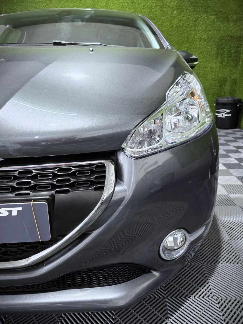 peugeot-208-2015-gasolina-1199cc