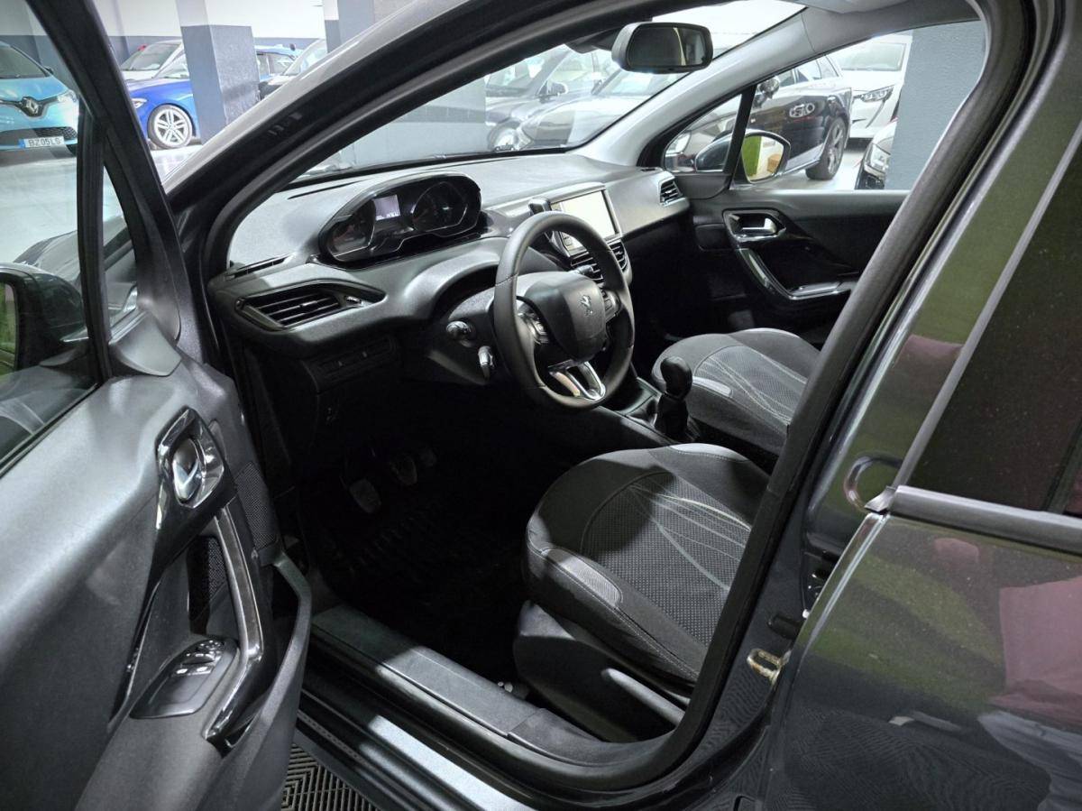 peugeot-208-2015-gasolina-1199cc