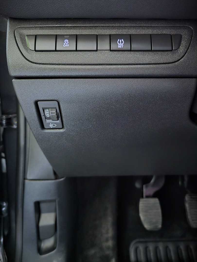 peugeot-208-2015-gasolina-1199cc